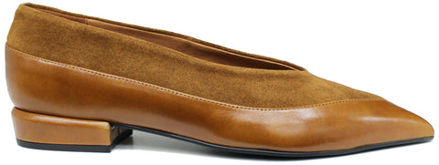 scarpe donna di tendenza ballerine cuoio eleganti a punta con doppio pellame camoscio e vera pelle liscia marchio angel alarcon 25536 stile casual per ufficio con suola bassa flessibile e tacco quadrato calzature artigianali online comode con negozio a civitanova marche collezione moda spedizioni in tutta Italia pagamento alla consegna