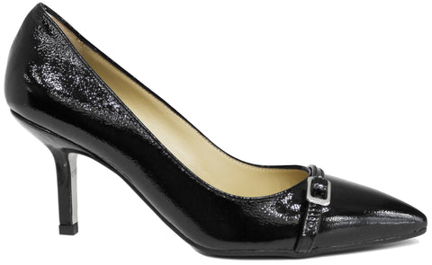 scarpe tendenza donna decoltè classica a punta in vera pelle lucida nera con tacchi fini centrati di media altezza comodi e una fibbia dorata le fabian 9508 calzature artigianali 100% Made in Italy online con negozio a civitanova marche moda spedizioni in tutta Italia con pagamento alla consegna 