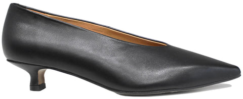 scarpe donna di tendenza decoltè nere a punta eleganti con tacco basso in vera pelle marchio angel alarcon 25541 calzature artigianali online comode con negozio a civitanova marche collezione moda spedizioni in tutta Italia pagamento alla consegna