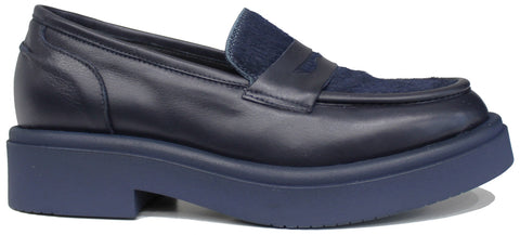 scarpe donna di tendenza mocassini blu in cavallino con suola alta zeppa in vera pelle marchio crown mocassino paraboot suola carrarmato stile casual eleganti sportivi con punta rotonda calzature artigianali online 100% made in italy comode con negozio a civitanova marche collezione moda spedizioni in tutta Italia pagamento alla consegna