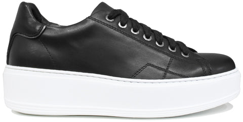 scarpe donna di tendenza sneaker eleganti sportive nere in vera pelle con suola leggera alta e rialzata marchio crown new marina tpc stile casual con dettagli argento e punta rotonda calzature artigianali online 100% made in italy comode con negozio a civitanova marche collezione moda spedizioni in tutta Italia pagamento alla consegna