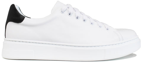 scarpe uomo tendenza sneaker basse casual eleganti sportive in vera pelle bianca con dietro nero suola leggera extralight alta rialzata modello crown marino calzature artigianali online 100% made in italy negozio a civitanova marche collezione moda soletta morbida estraibile per plantare spedizioni in tutta Italia pagamento alla consegna 