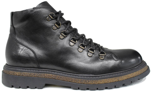 scarpe uomo tendenza stivaletti anfibi neri stile eleganti sportivi con suola carrarmato vera pelle polacchini guido ferri 1240 calzature artigianali online 100% made in italy negozio a civitanova marche collezione moda soletta morbida estraibile per plantare spedizioni in tutta Italia pagamento alla consegna 