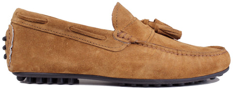 scarpe uomo di tendenza mocassino stile barca casual eleganti in vera pelle scamosciata cuoio marroncino con nappine pellame molto morbido suola gommini bassa leggera articolo 210 calzature artigianali online 100% made in italy comode con negozio a civitanova marche collezione moda spedizioni in tutta Italia pagamento alla consegna