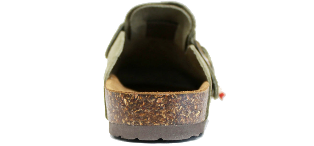 vista dietro sabot donna color verde salvia in camoscio vera pelle, punta rotonda, suola imbottita in memory tipo birkenstock, modello L'ARTIGIANO 1260-F698, calzature artigianali 100% Made in Italy