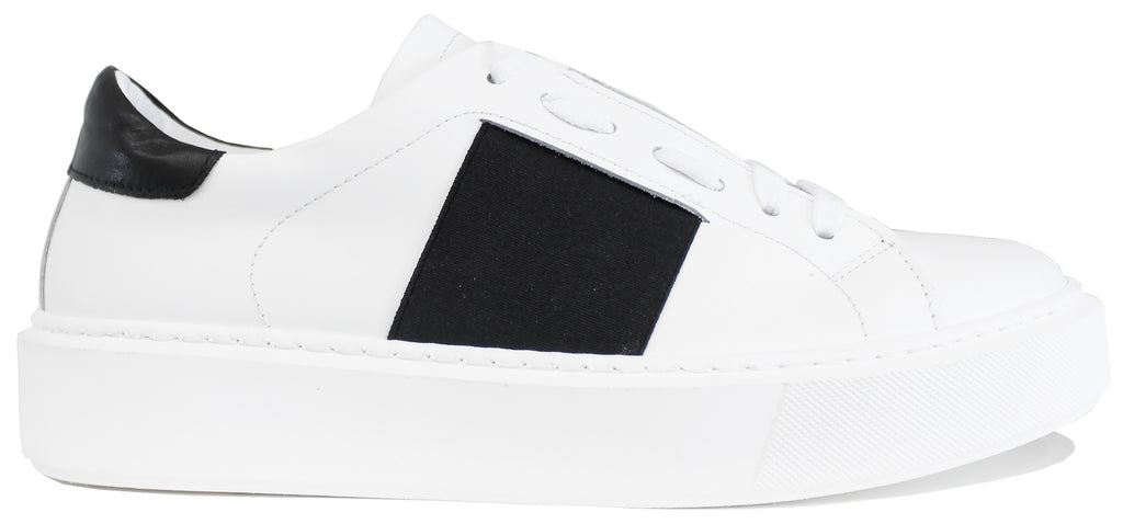 Ginnastica Scarpe Una Bianca E Una Nera New Balance 327 Sneakers